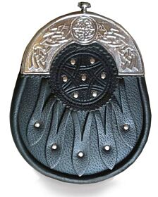 DAY WEAR LEATHER SPORRAN