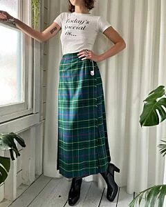  Beautiful Long Tartan Women Skirt 